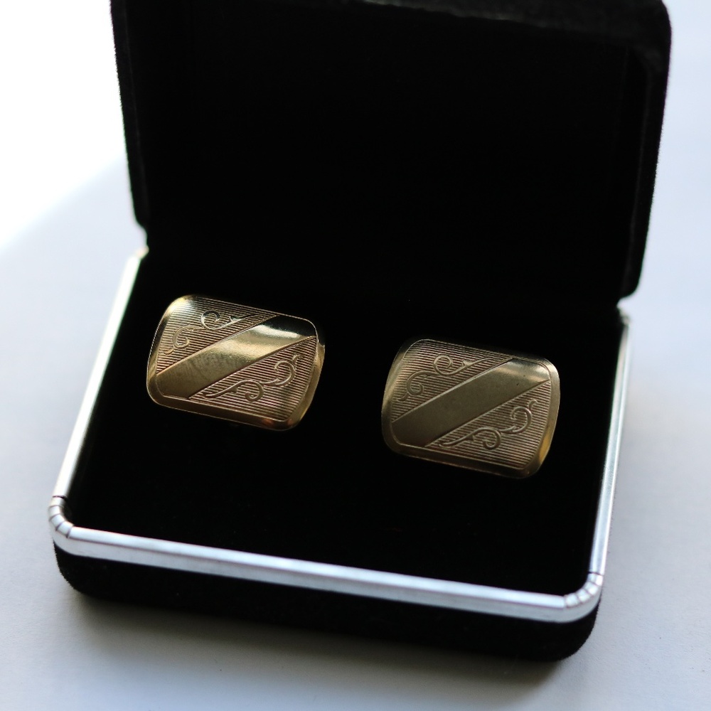 Gold hand engraved  etched cufflinks in box